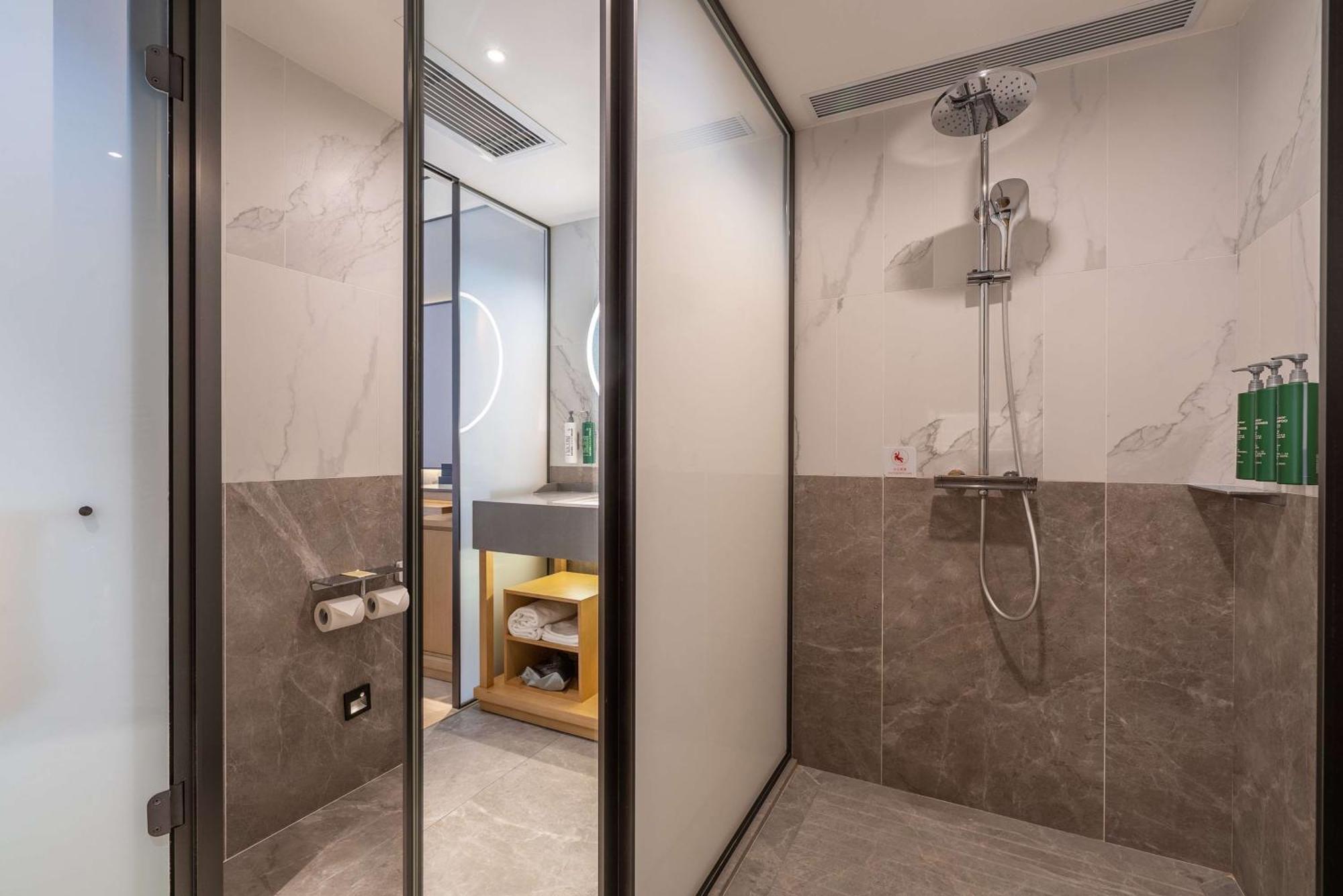 Hilton Garden Inn Chengdu Kuanzhai Alley Buitenkant foto